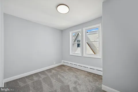 $289,900 | 4029 Vernon Road, Drexel Hill, PA 19026