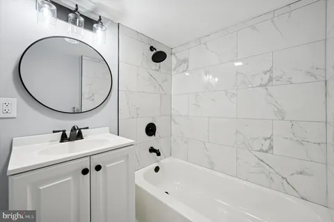 $289,900 | 4029 Vernon Road, Drexel Hill, PA 19026