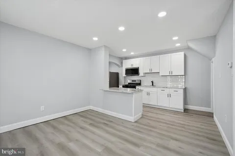 $289,900 | 4029 Vernon Road, Drexel Hill, PA 19026