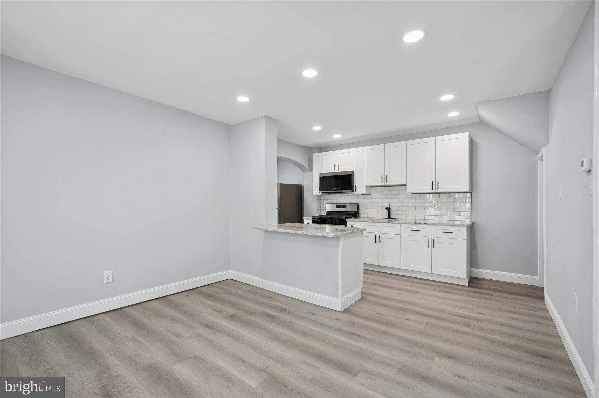 4029 Vernon Road Drexel Hill, PA 19026 - Photo 8 of 25