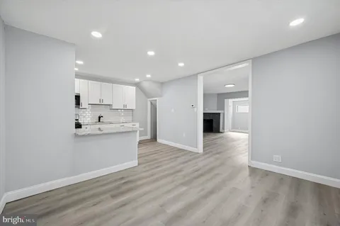 $289,900 | 4029 Vernon Road, Drexel Hill, PA 19026