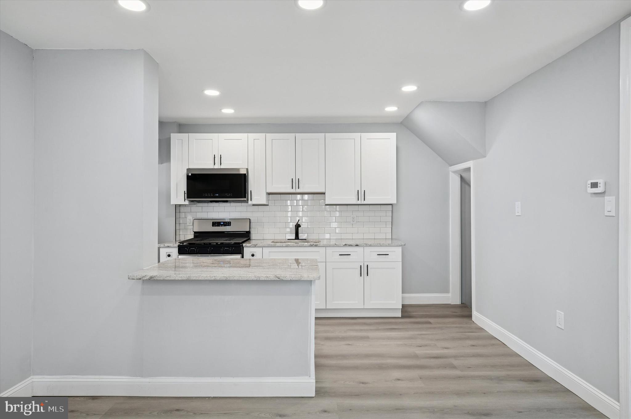 4029 Vernon Road Drexel Hill, PA 19026 - Photo 10 of 25