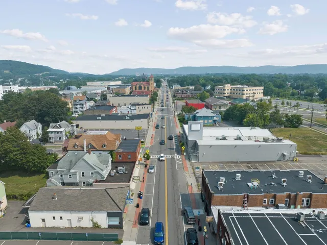 $1,875 | 218 Main Street, Johnson City, NY 13790