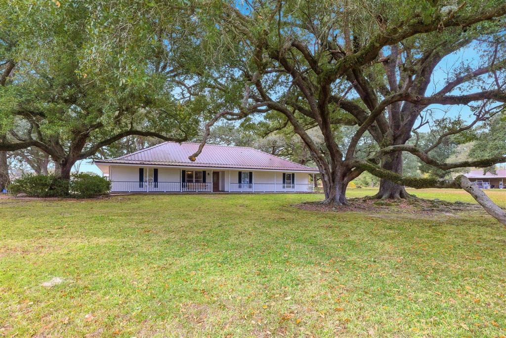 5898 Thompson Road Sulphur, LA 70665 - Photo 2 of 33