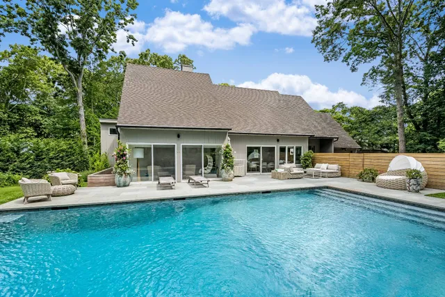 $58,000 | 3 Squires Path, East Hampton, NY 11937