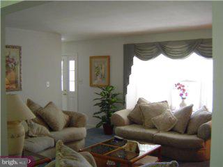 413 Acorn Road Mount Laurel, NJ 08054 - Photo 4 of 6 Gallery Image 4