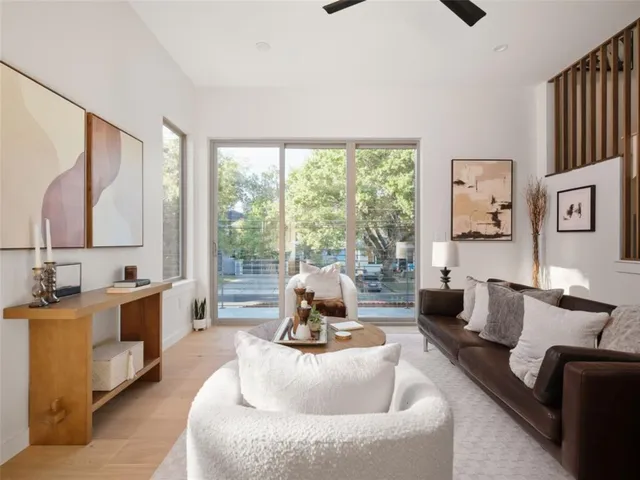 $6,000 | 3208 Govalle Avenue, Unit 2, Austin, TX 78702