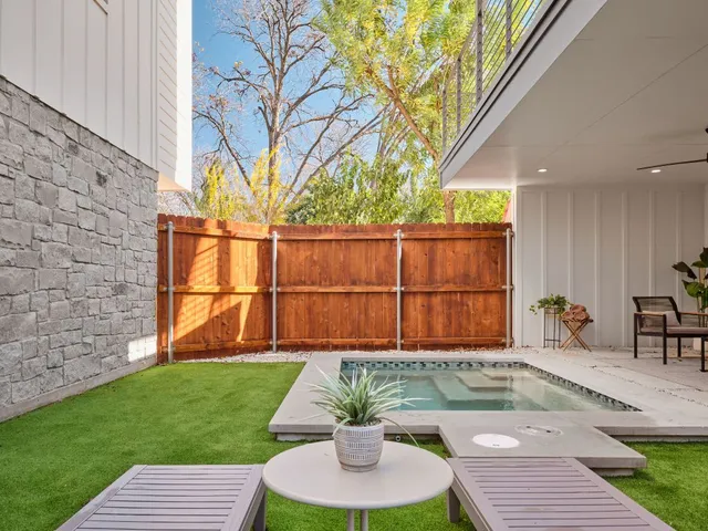 $6,000 | 3208 Govalle Avenue, Unit 2, Austin, TX 78702