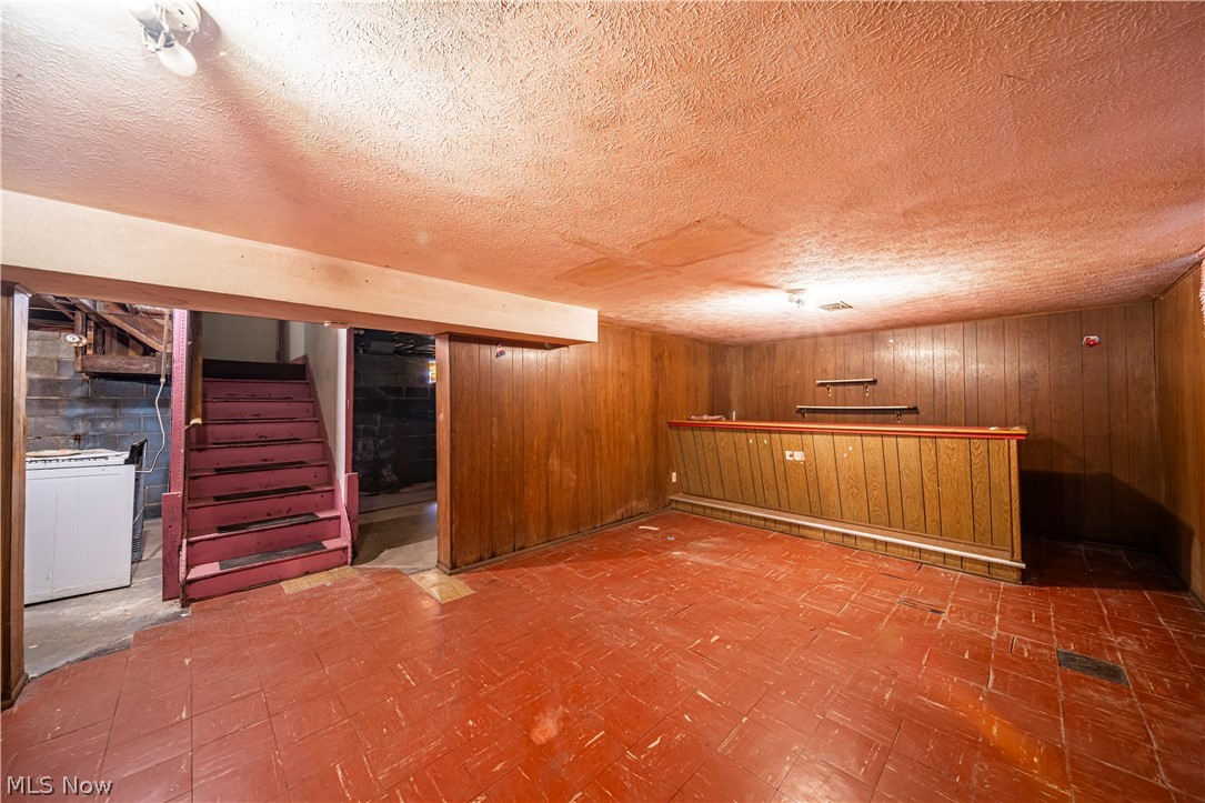 16102 Seville Road Cleveland, OH 44128 - Photo 20 of 31 Gallery Image 20