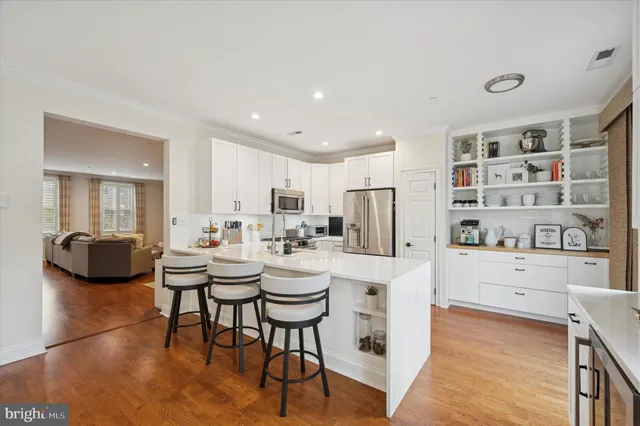 $845,000 | 610 Captains Way, Philadelphia, PA 19146