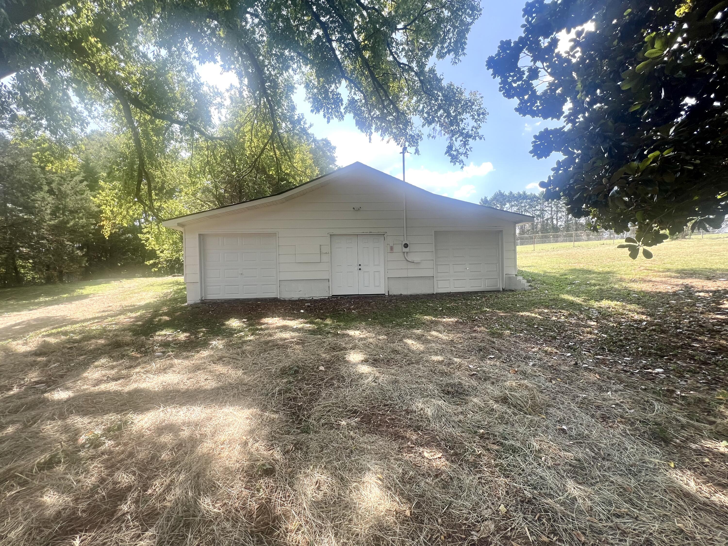 354 Burning Bush Road Ringgold, GA 30736 - Photo 33 of 49 Detached garage