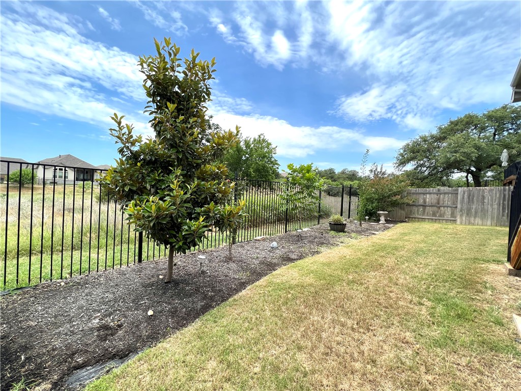 197 Santa Maria Street Georgetown, TX 78628 - Photo 22 of 25