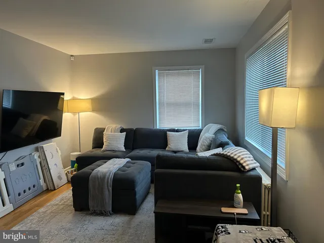 $3,600 | 6312 27th Street North, Arlington, VA 22207