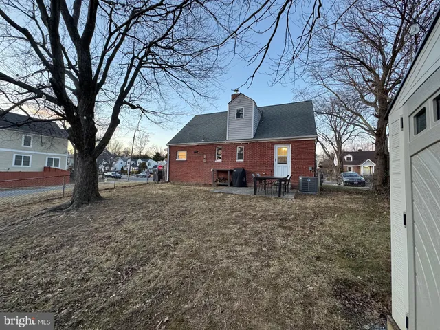 $3,600 | 6312 27th Street North, Arlington, VA 22207