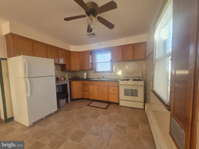 $1,600 | 4866 Trento Avenue, Vineland, NJ 08361