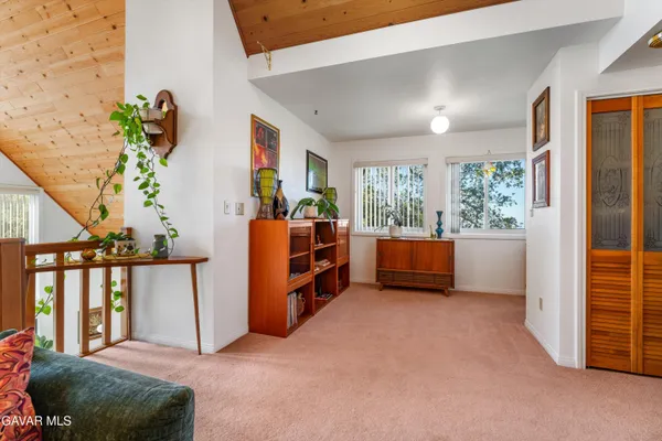 a view of an entryway with dining area