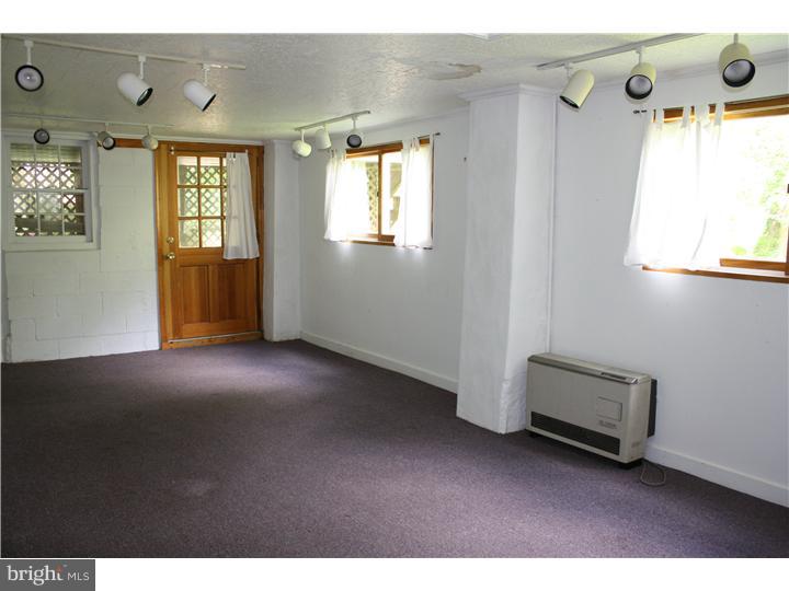 210 Biddulph Road Wayne, PA 19087 - Photo 15 of 25 Family Room