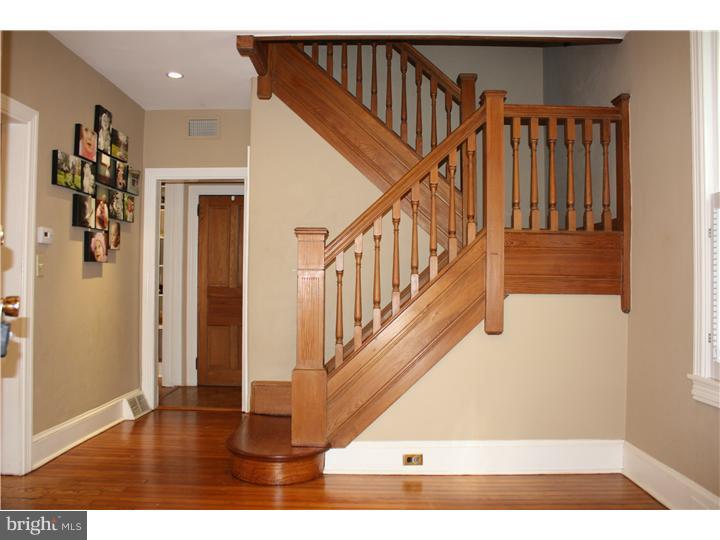 210 Biddulph Road Wayne, PA 19087 - Photo 3 of 25 Foyer