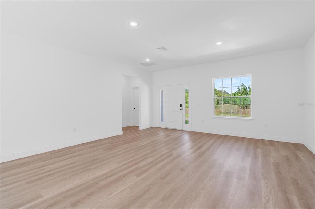 5534 Southwest 152nd Lane Road Ocala, FL 34473 - Photo 8 of 66 Gallery Image 8