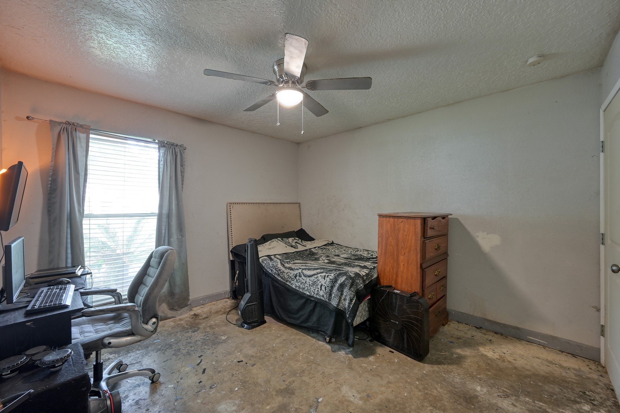 25410 Pepper Ridge Lane Spring, TX 77373 - Photo 21 of 28 Secondary bedroom #2