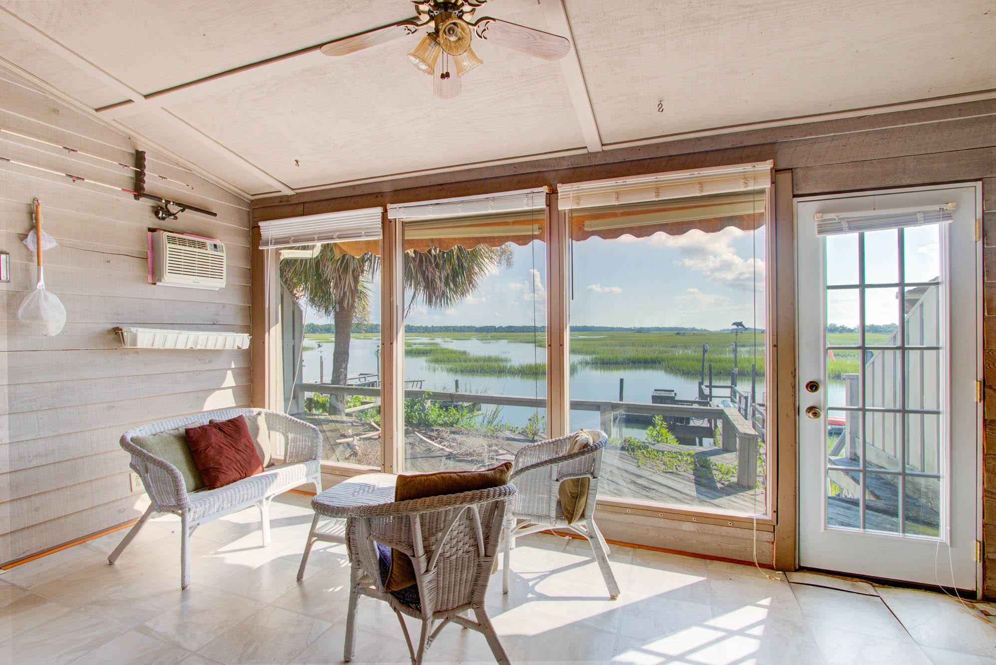 2224 Folly Road, Unit B Charleston, SC 29412 - Photo 11 of 35 Enclosed Porch
