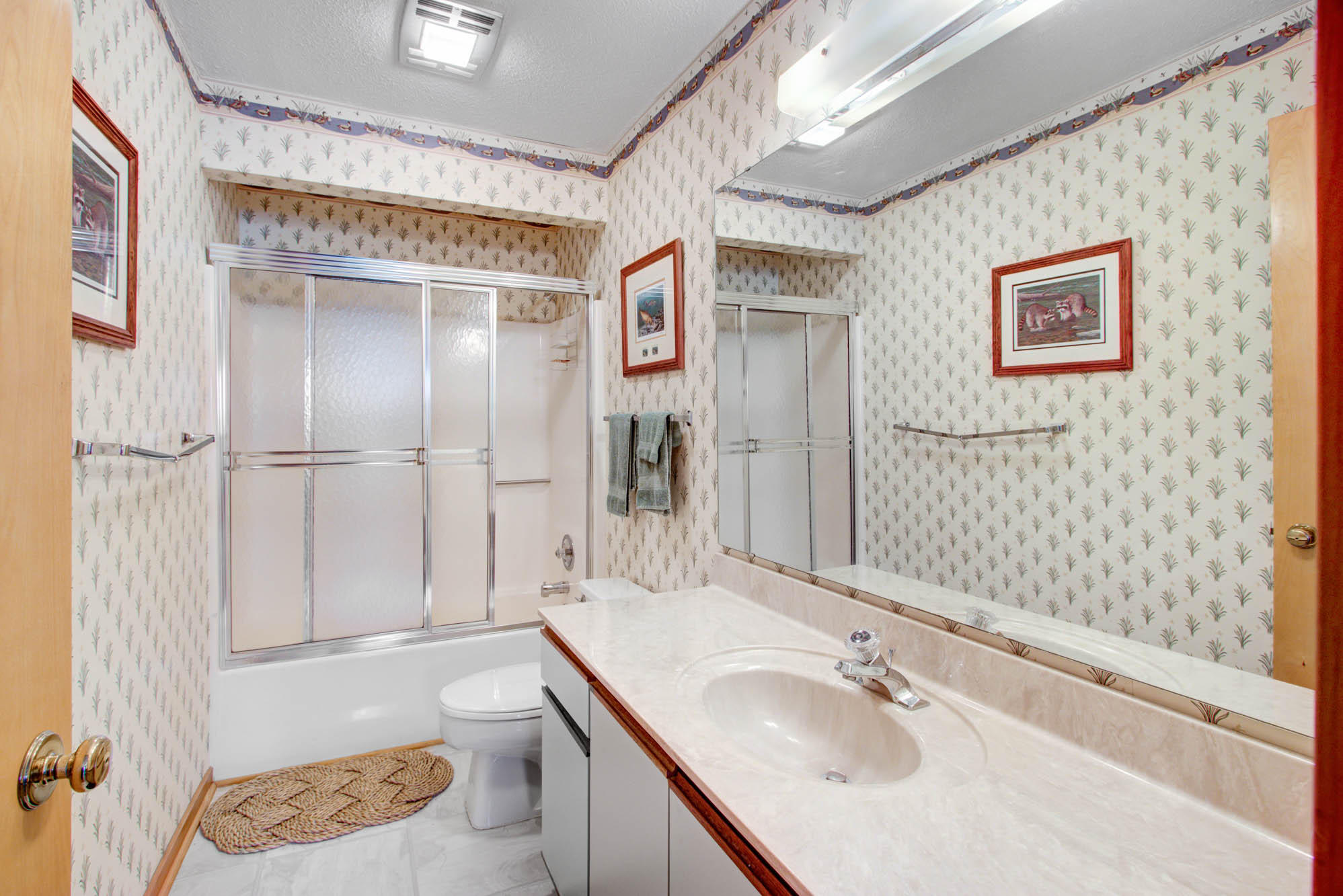 2224 Folly Road, Unit B Charleston, SC 29412 - Photo 17 of 35 Bathroom