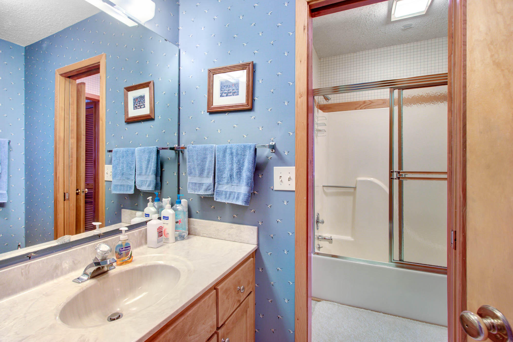 2224 Folly Road, Unit B Charleston, SC 29412 - Photo 19 of 35 Bathroom 2