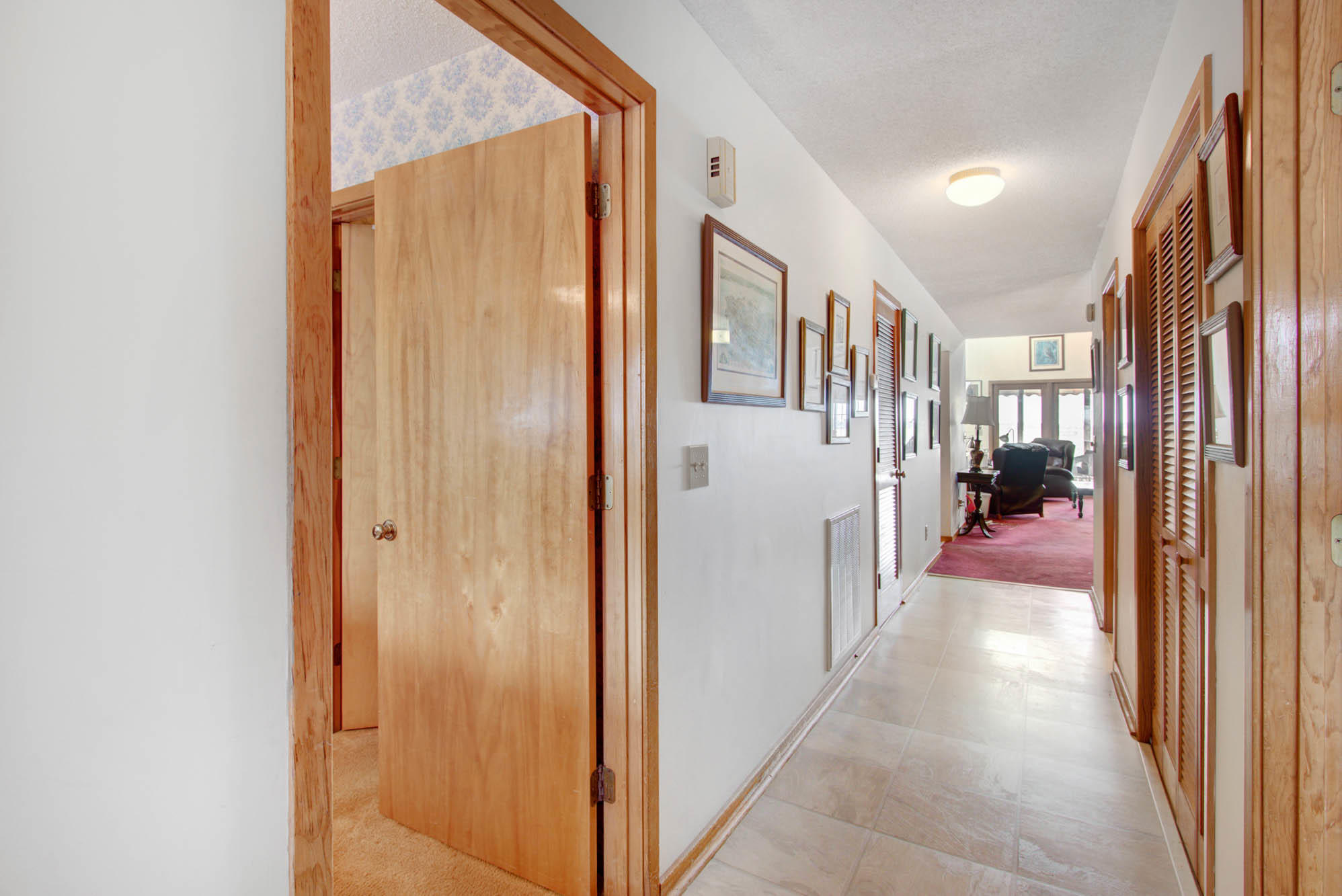 2224 Folly Road, Unit B Charleston, SC 29412 - Photo 6 of 35 Foyer