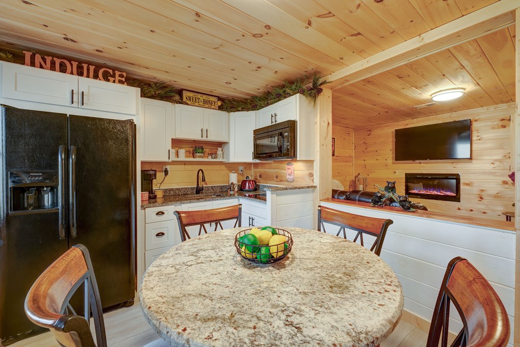 196 Mossy Rock Lane Ellijay, GA 30540 - Photo 31 of 93