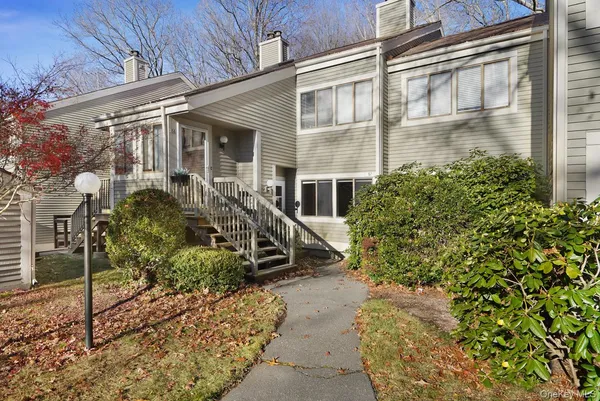$2,400 | 157 Stonemeadow Drive, South Salem, NY 10590