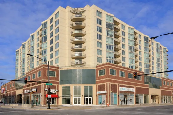 $2,900 | 1134 West Granville Avenue, Unit 1117, Chicago, IL 60660