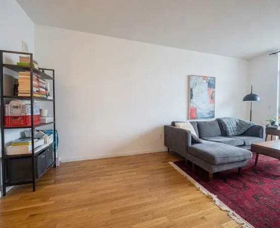$2,900 | 1134 West Granville Avenue, Unit 1117, Chicago, IL 60660