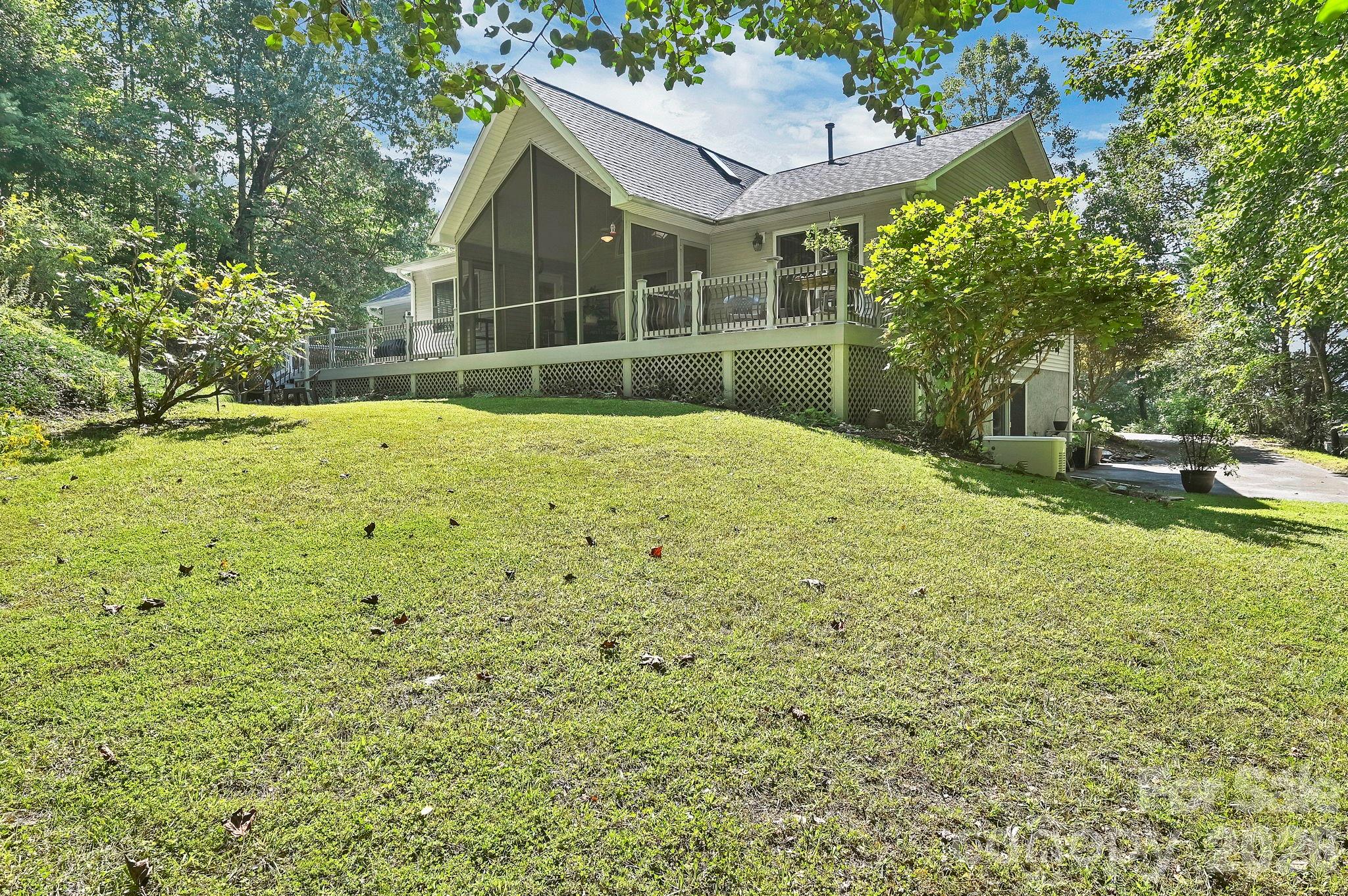 4311 Cove Loop Road Hendersonville, NC 28739 - Photo 41 of 47 Gallery Image 41