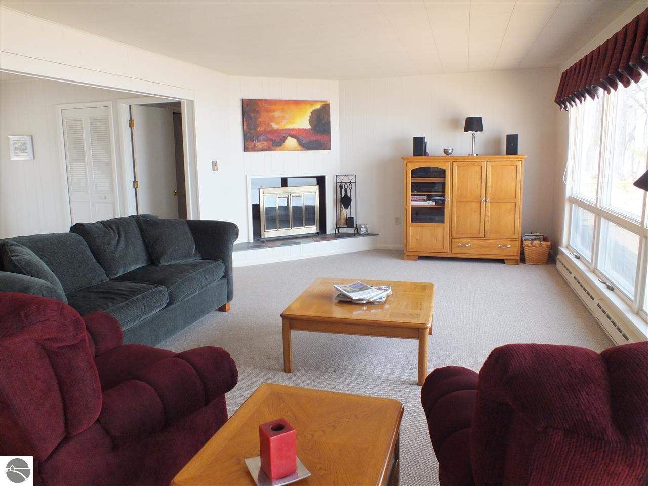 13660 Bluff Road Traverse City, MI 49686 - Photo 7 of 34 1782474-7.JPG