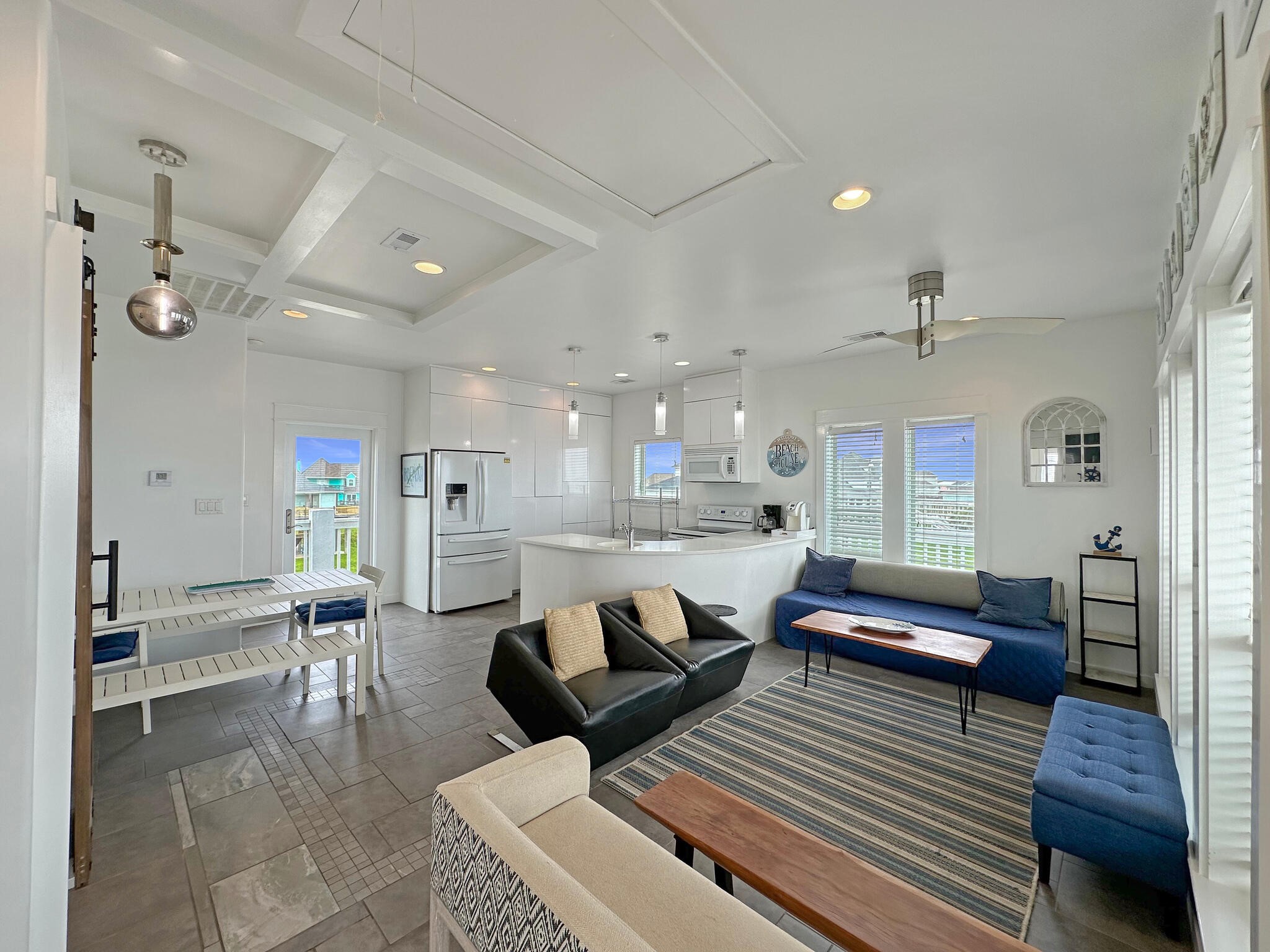 2496 Gilmore Crystal Beach, TX 77650 - Photo 5 of 35