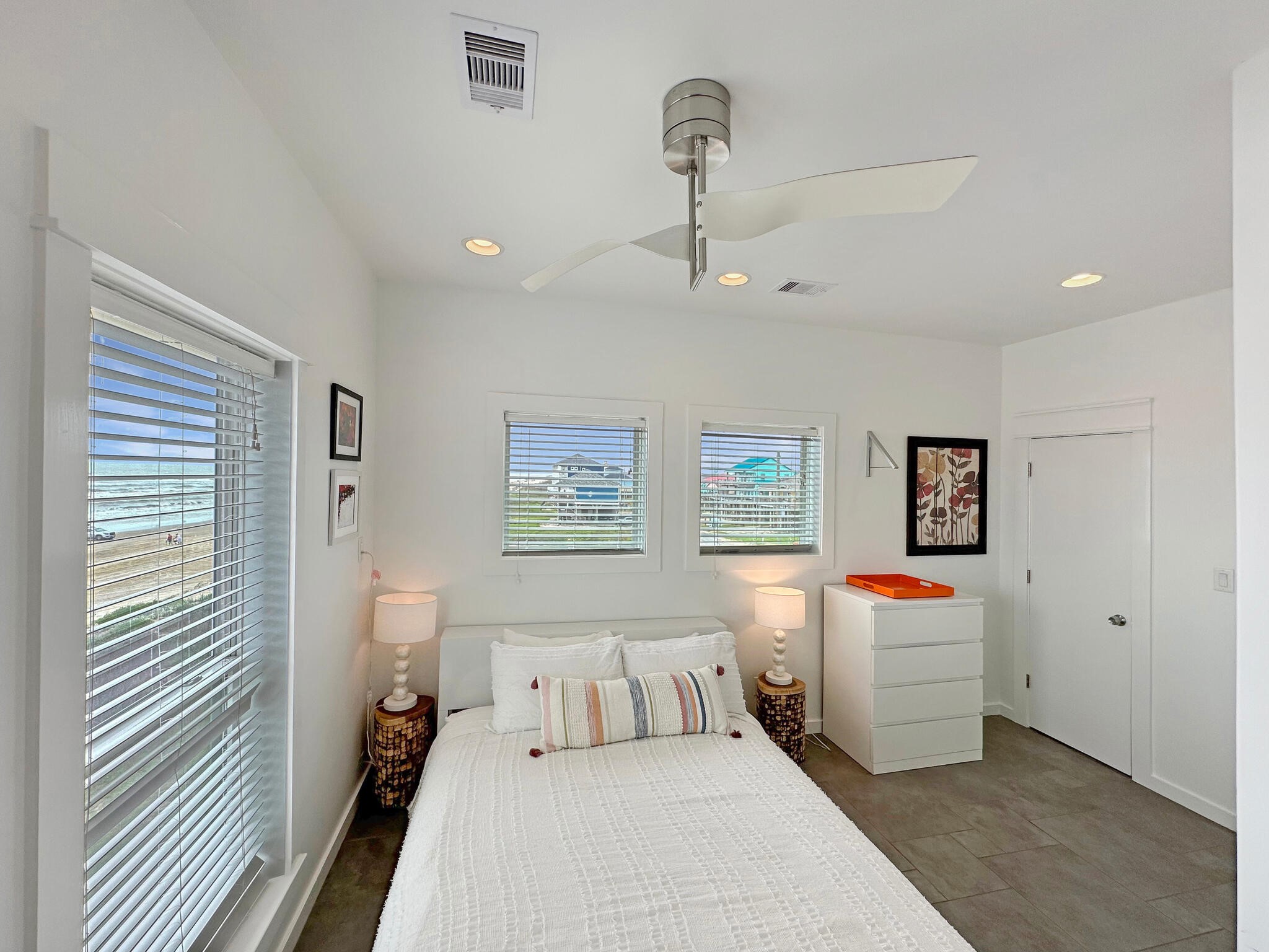 2496 Gilmore Crystal Beach, TX 77650 - Photo 6 of 35