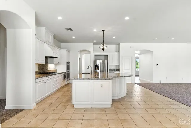$1,165,000 | Undisclosed Address, Bakersfield, CA 93311
