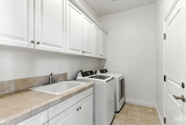 $1,165,000 | Undisclosed Address, Bakersfield, CA 93311