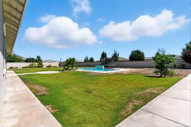 $1,165,000 | Undisclosed Address, Bakersfield, CA 93311