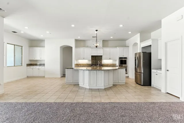 $1,165,000 | Undisclosed Address, Bakersfield, CA 93311