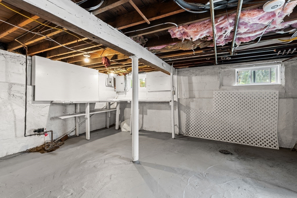19 Arlington Road Dedham, MA 02026 - Photo 29 of 42 Gallery Image 29