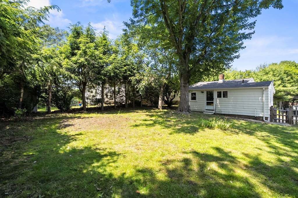 19 Arlington Road Dedham, MA 02026 - Photo 31 of 42 Gallery Image 31