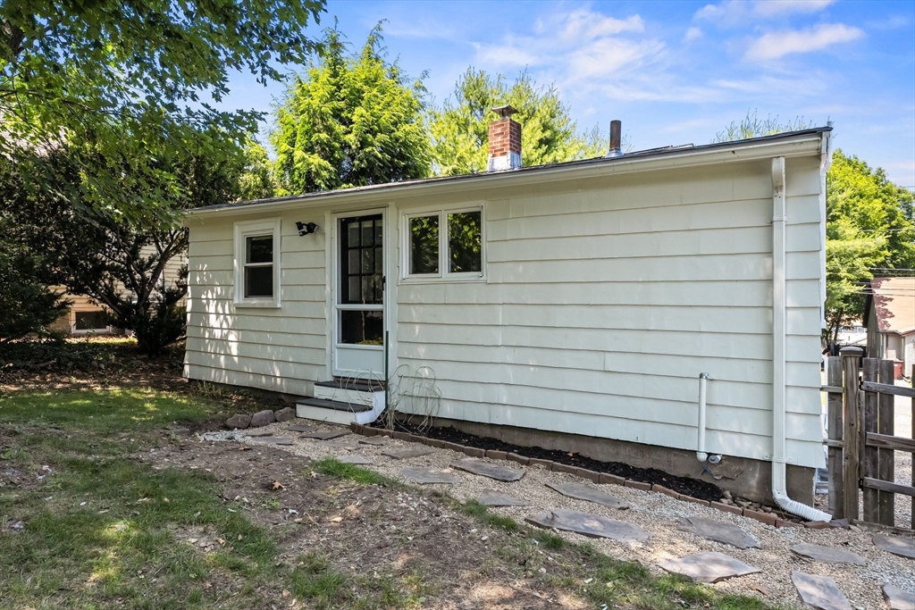 19 Arlington Road Dedham, MA 02026 - Photo 35 of 42 Gallery Image 35