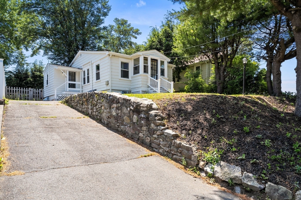 19 Arlington Road Dedham, MA 02026 - Photo 38 of 42 Gallery Image 38