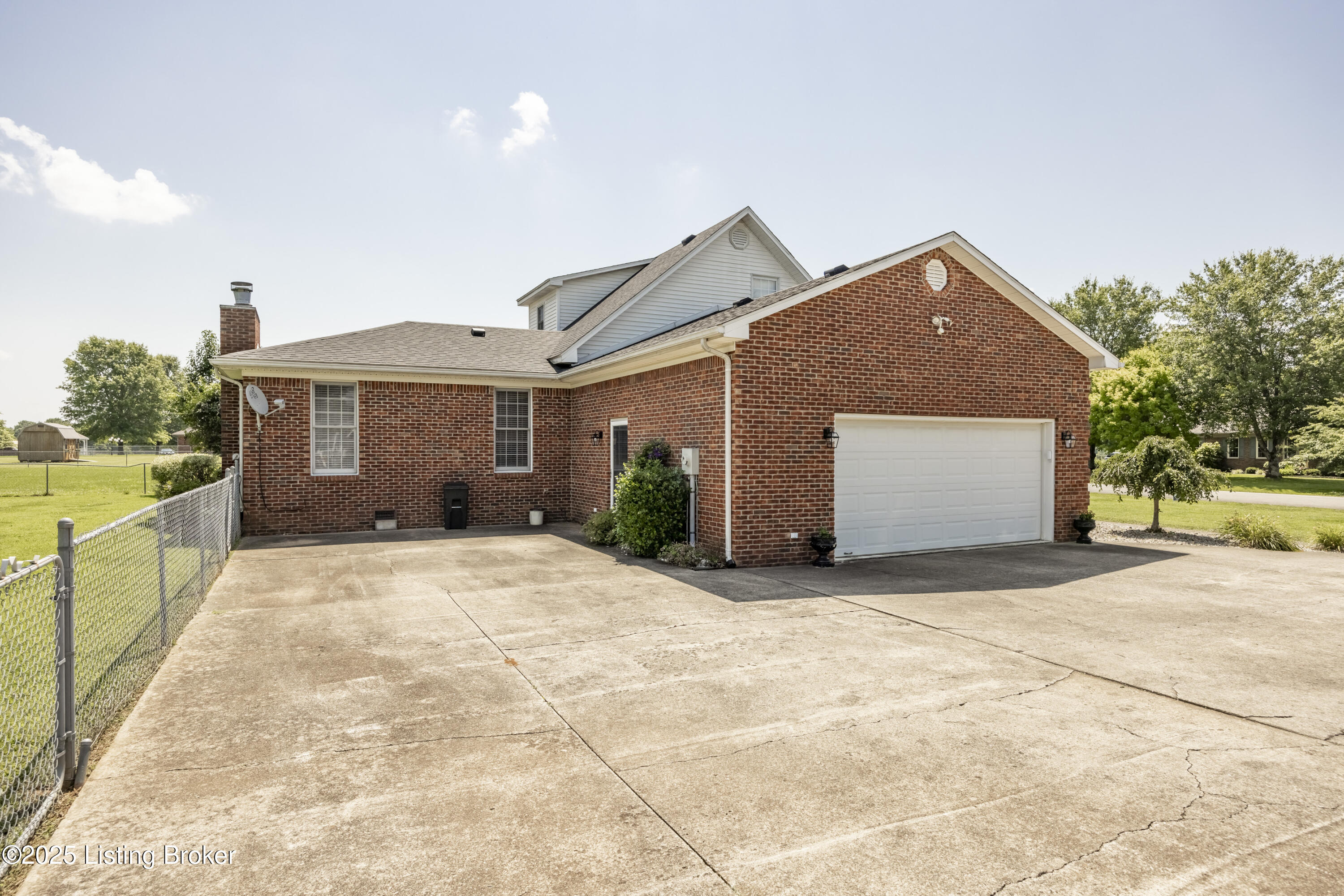 1124 Foxfire Road Bardstown, KY 40004 - Photo 12 of 55 2Y0A3463