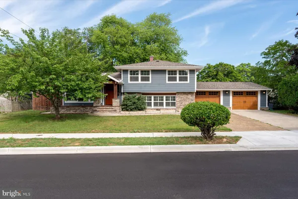 $4,395 | 102 Sycamore Road, Severna Park, MD 21146