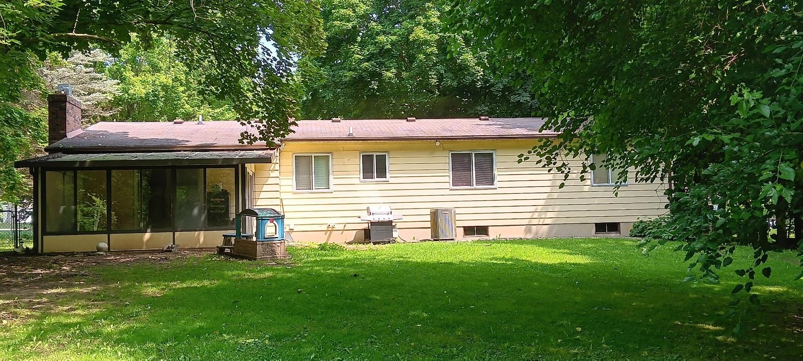 9441 Coldwater Road Flushing, MI 48433 - Photo 3 of 54