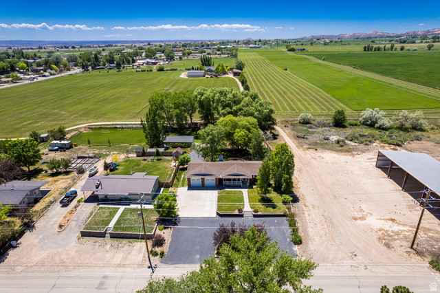 2344 East 3500th Street South Vernal, UT 84078 - Photo 4 of 53