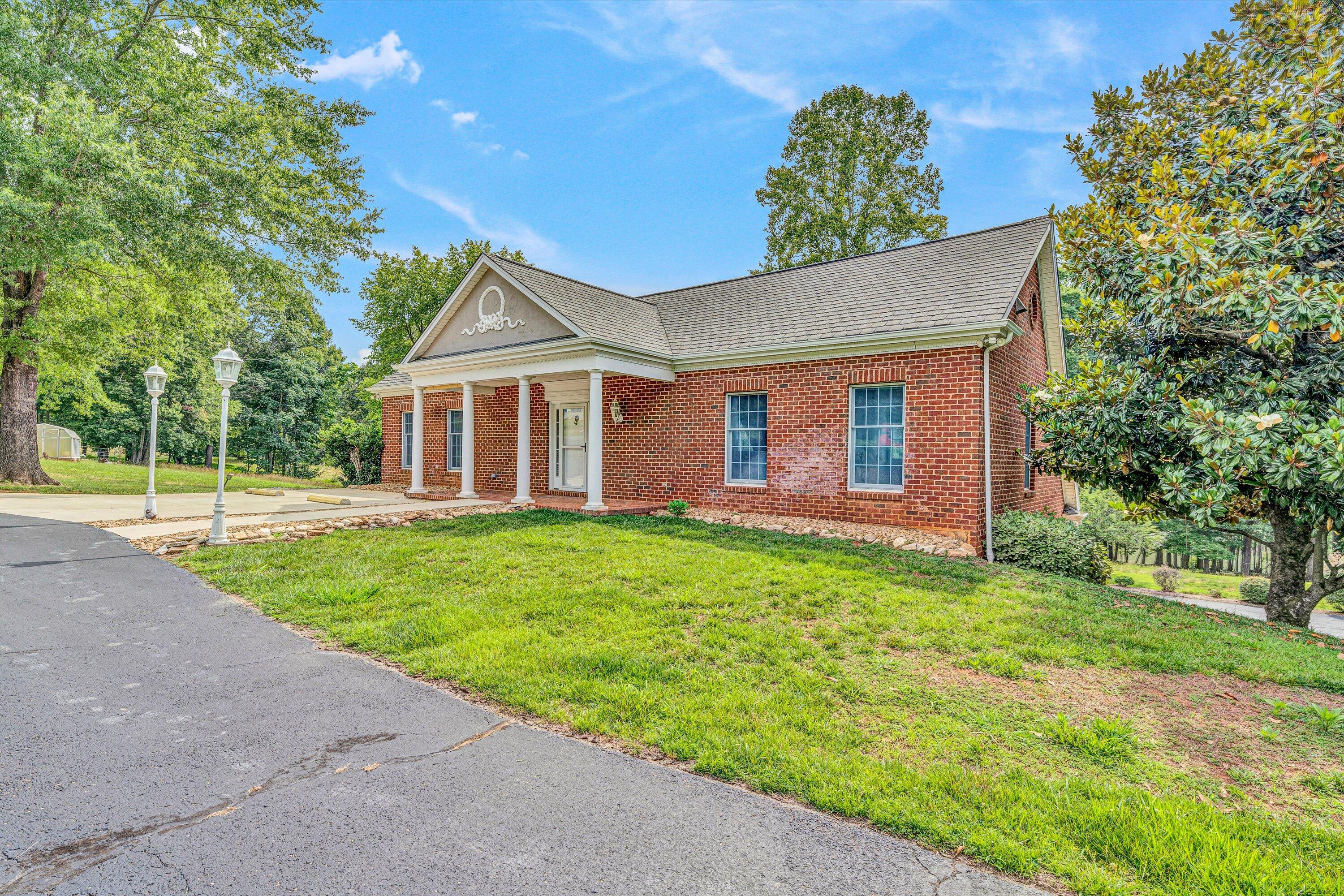 2222 Pine Ridge Road Huddleston, VA 24104 - Photo 25 of 29 2222 Pine Ridge Road (13)