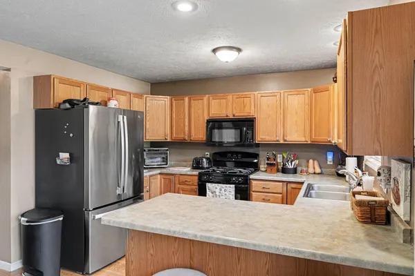 $360,000 | 160 Rosewood Trail, Battle Creek, MI 49014